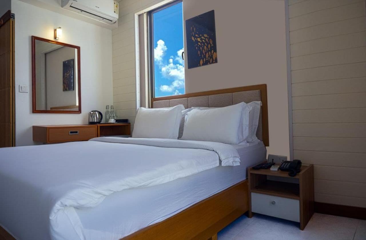 Hotel Araamview Hulhumale Zewnętrze zdjęcie